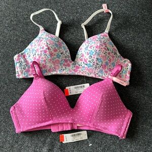 NWT La vie en rose lightly lined wireless bra